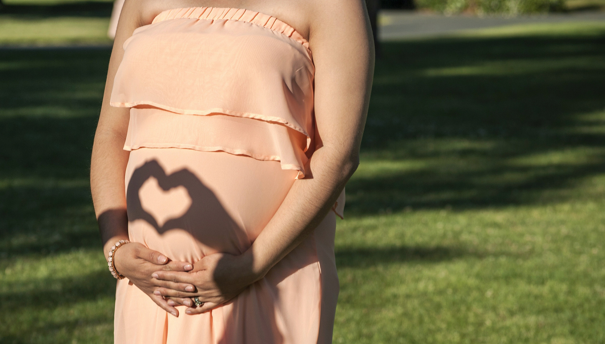 Καούρες κατά την εγκυμοσύνη: Τι να κάνετε